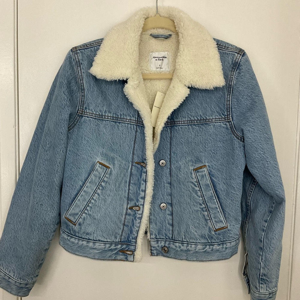 Light Blue Denim Jacket with Cream Sherpa Lining